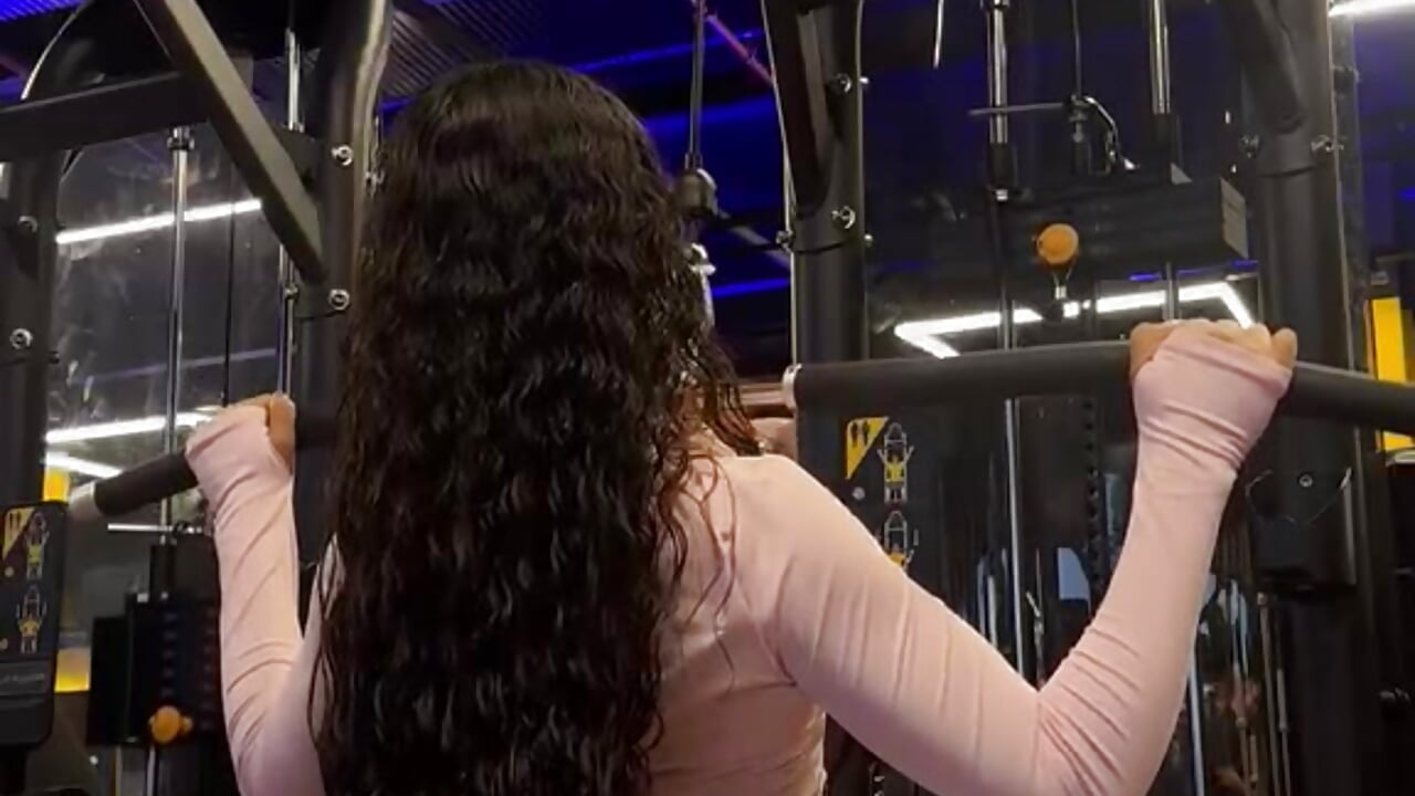 Vamos a entrenar juntos💪🏽 – video od webkamerové modelky alizza_