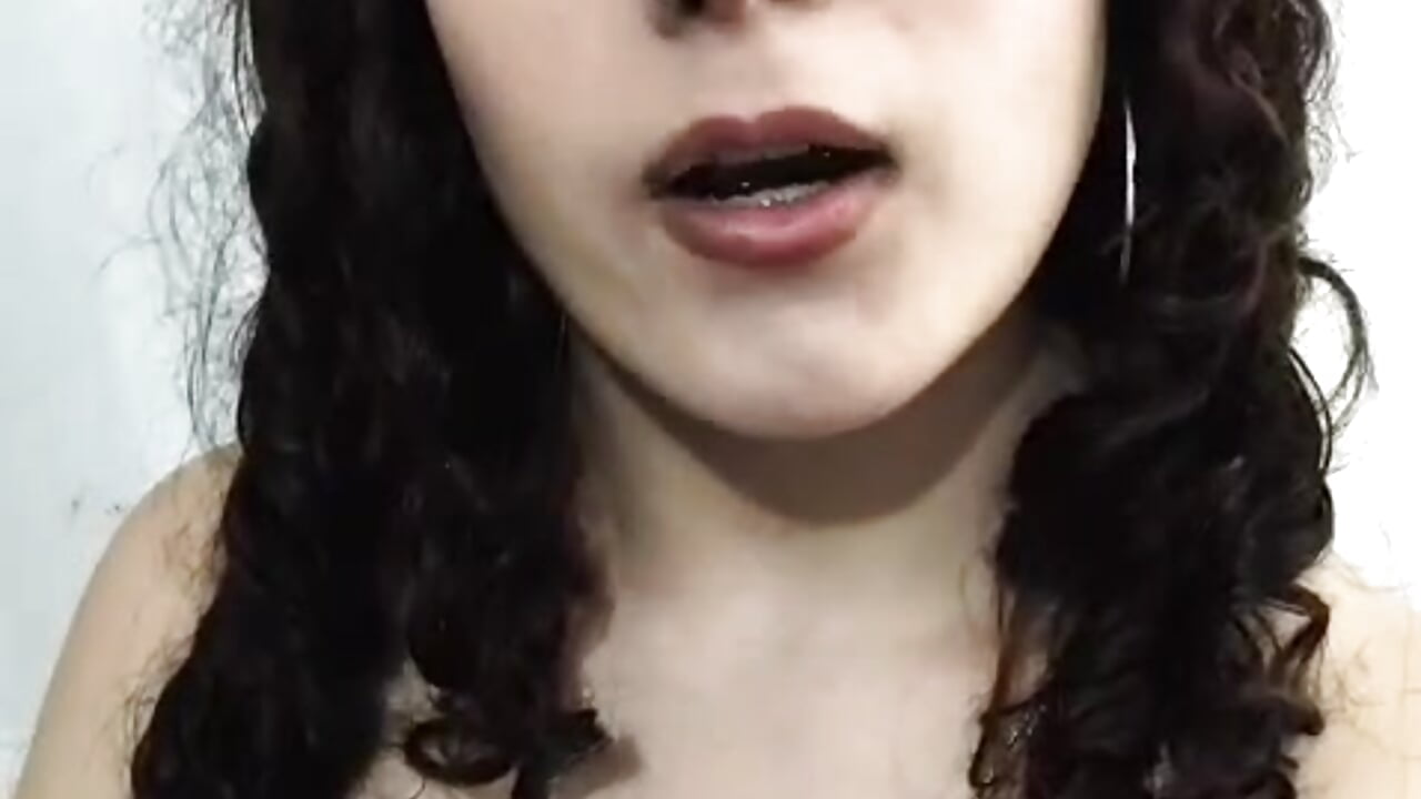 WhatsApp Video 2025-08-27 at 17,01,51 - video by AuroraFishx69 cam model