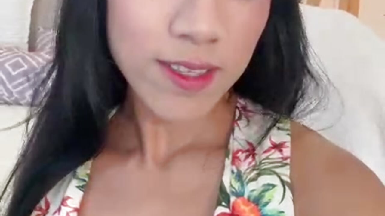 Happy holidays - vídeo de la modelo de cam GinebraBrown