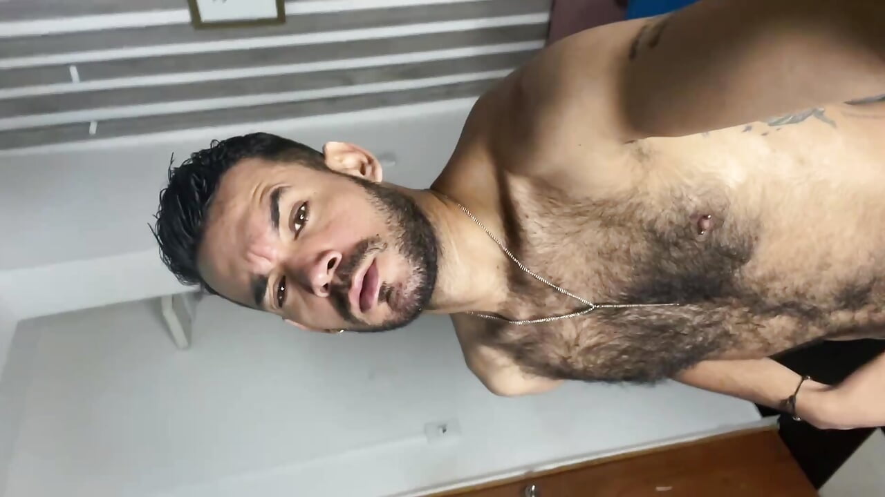 IMG_0292.MOV - vidéo du modèle de showcams EthanGrey