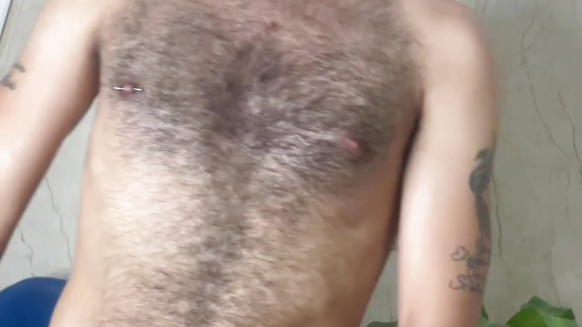 tattoo - vidéo du modèle de showcams EthanGrey