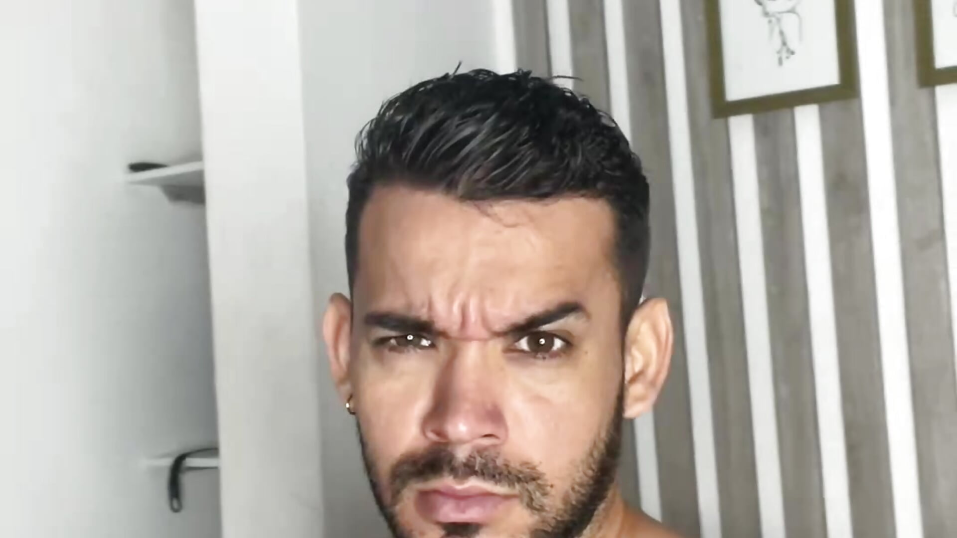 IMG_0291 - vidéo du modèle de showcams EthanGrey