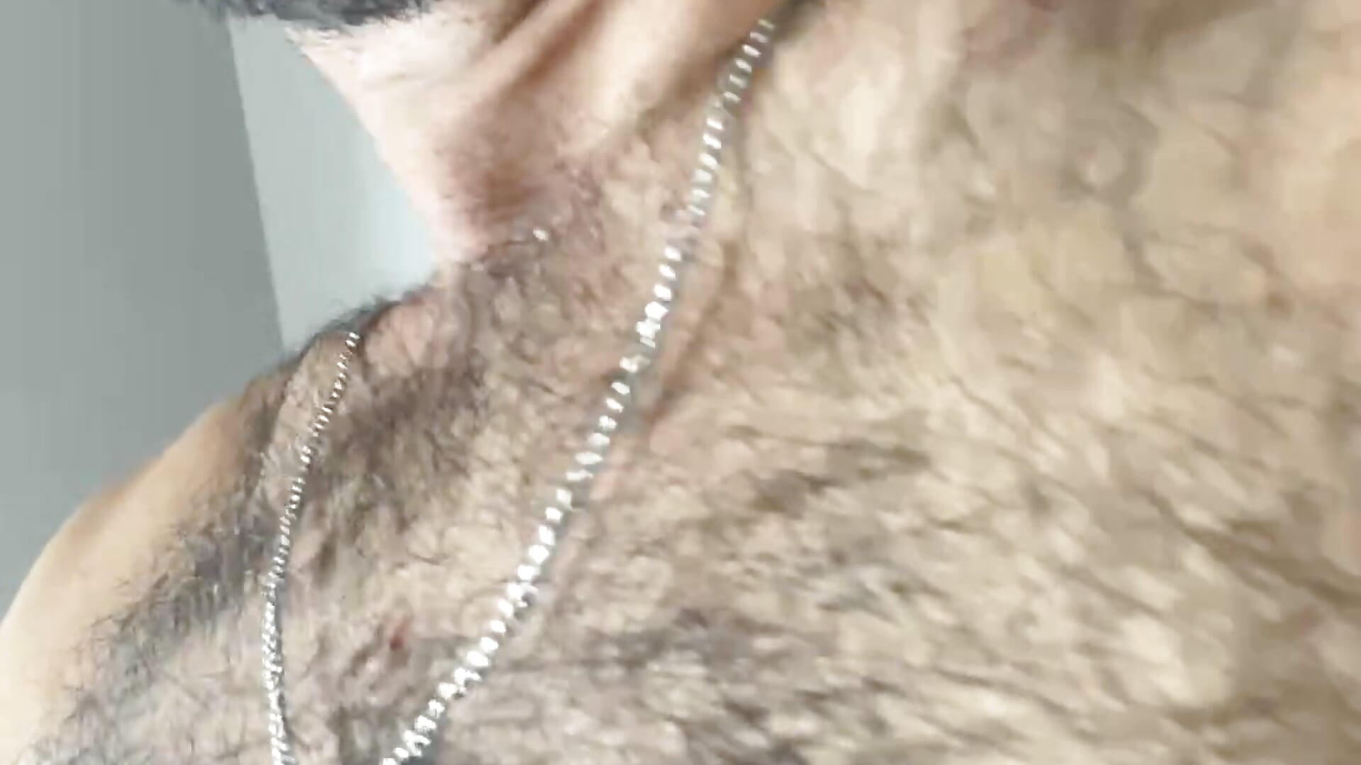 pircing - vidéo du modèle de showcams EthanGrey