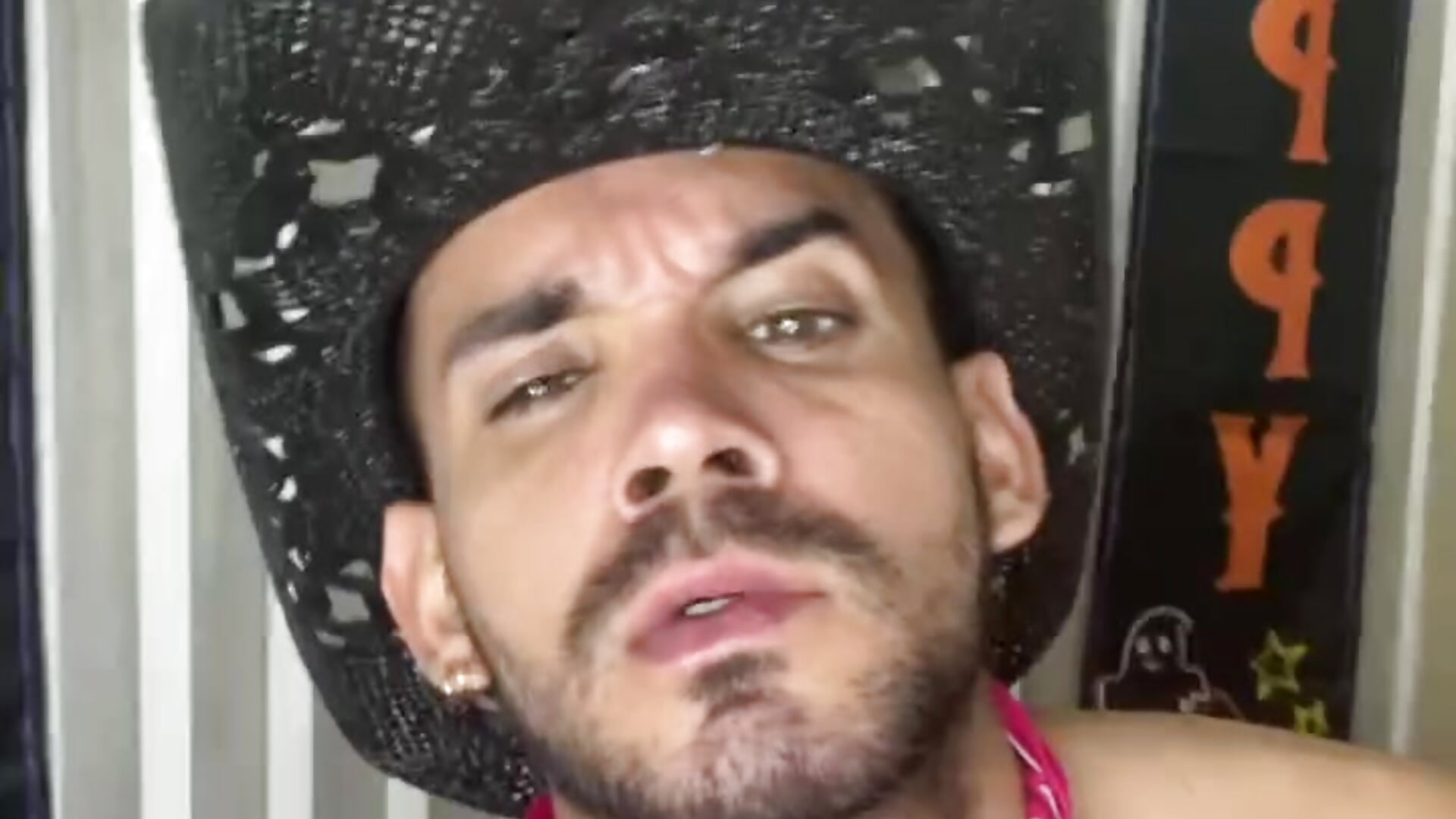 IMG_0255 - vidéo du modèle de showcams EthanGrey