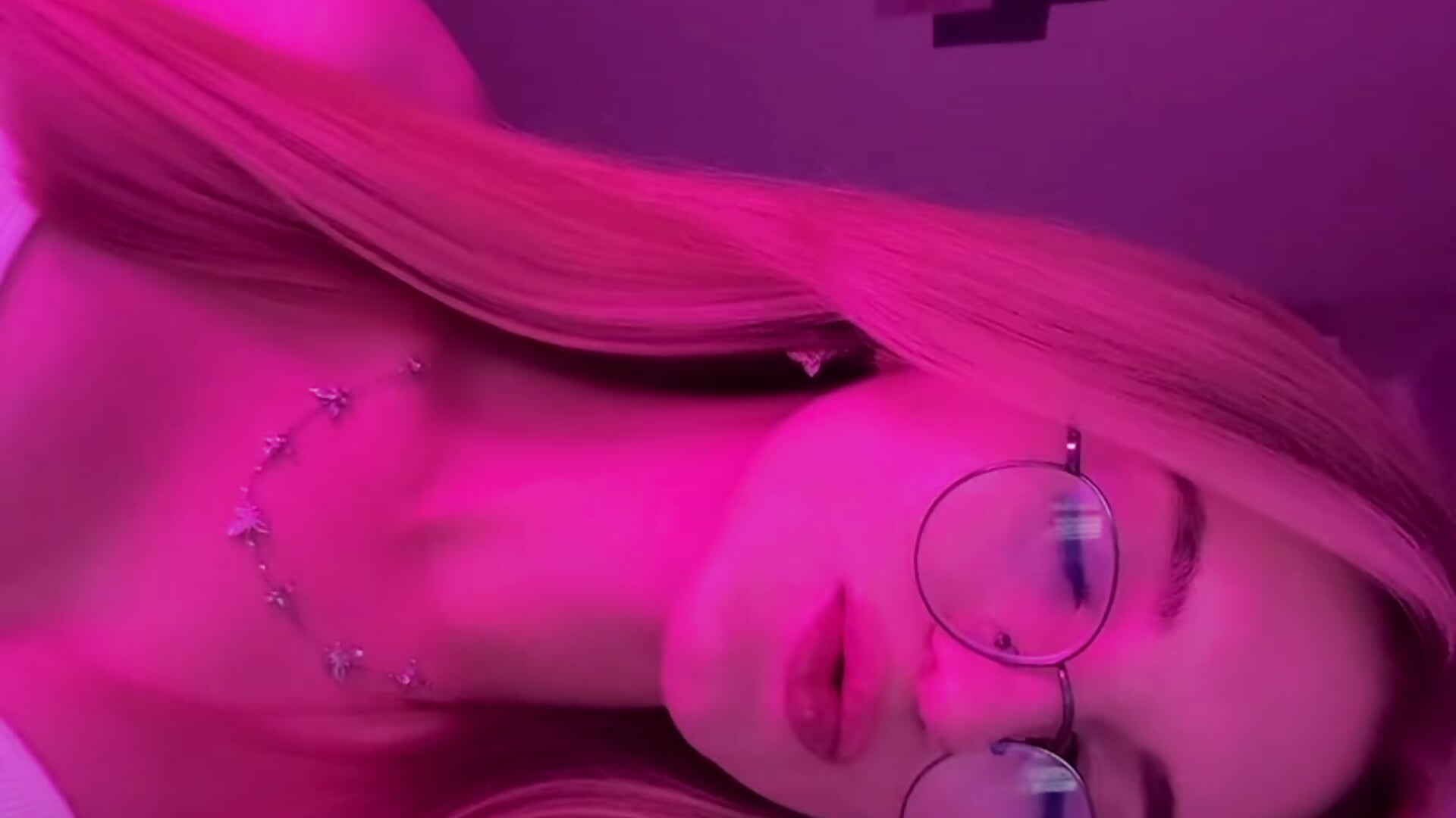 Karaoke time－カメラキャストのstar_fucksの動画