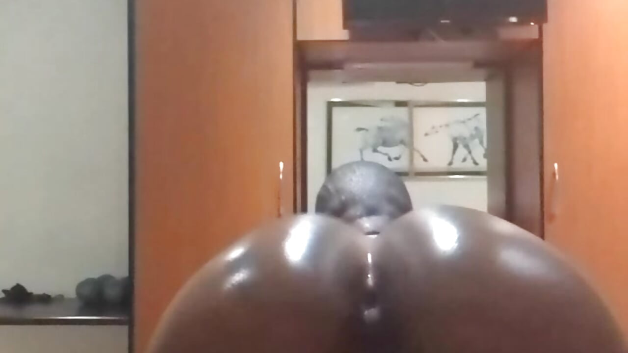 0f594f92-2ffd-47f3-99cc-04bd9df426ea-1_all_432 - video by Sultry_Pet cam model