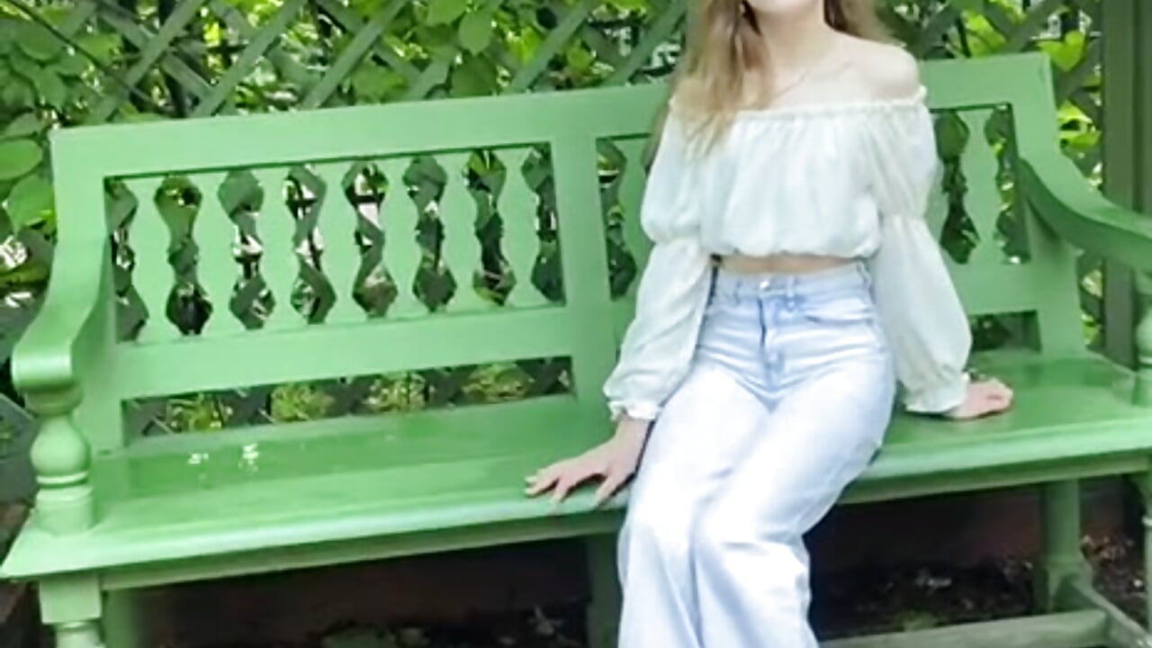 Posing for u ^^ - video by Sue_Sanders cam model