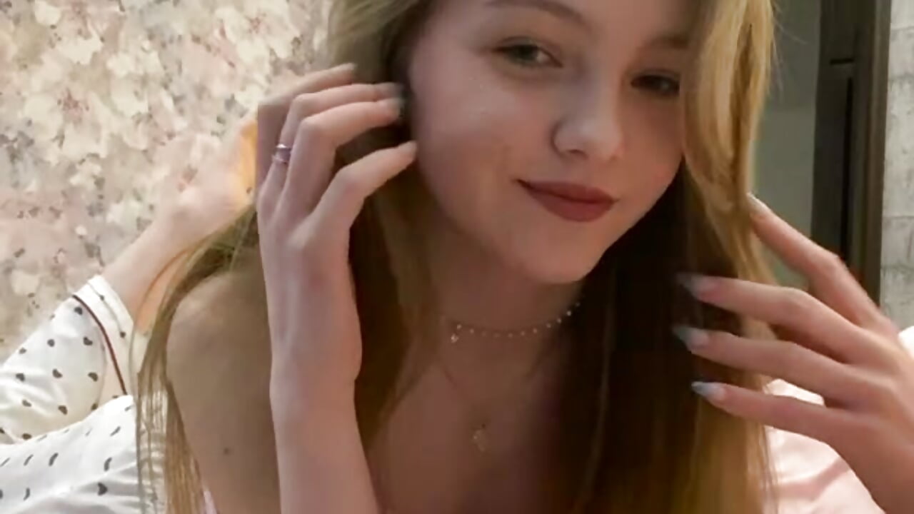 feeling pretty naughty - video by Sue_Sanders cam model