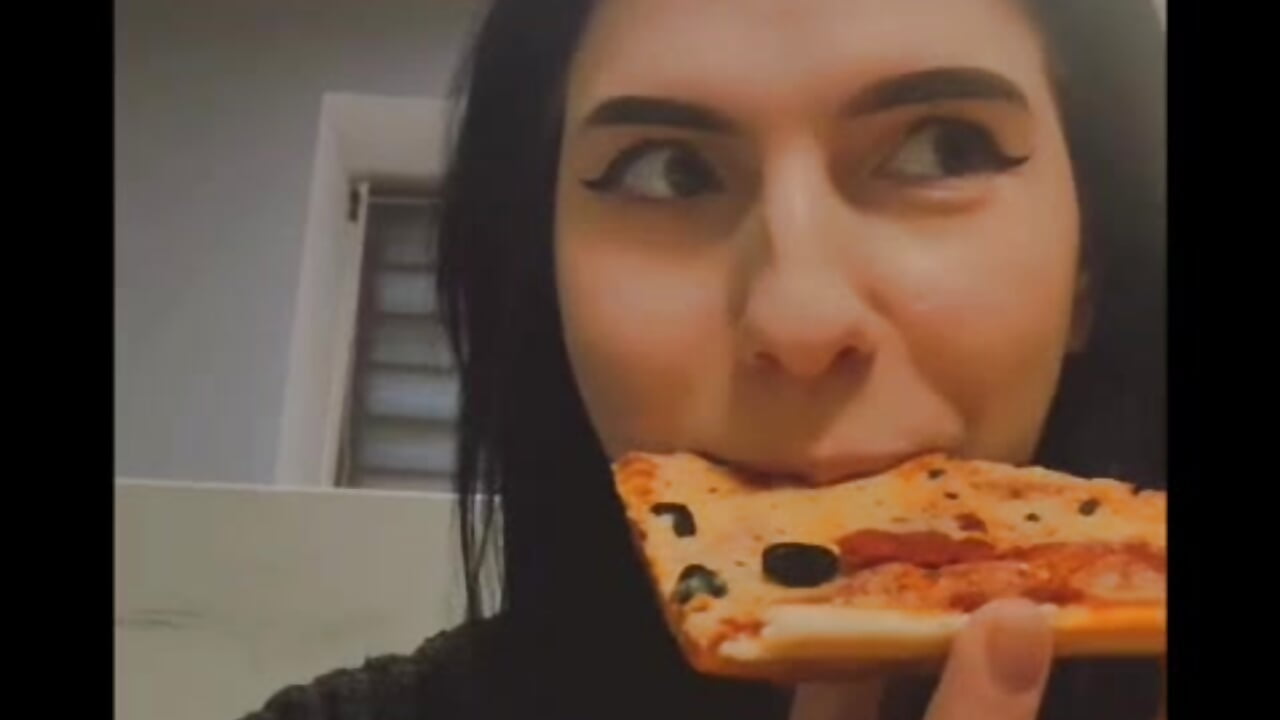 Pizza! i love pizza! - video by AliceCUNTach cam model