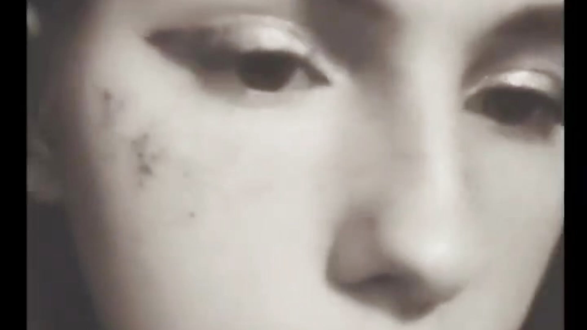 eyes *__* - video by AliceCUNTach cam model