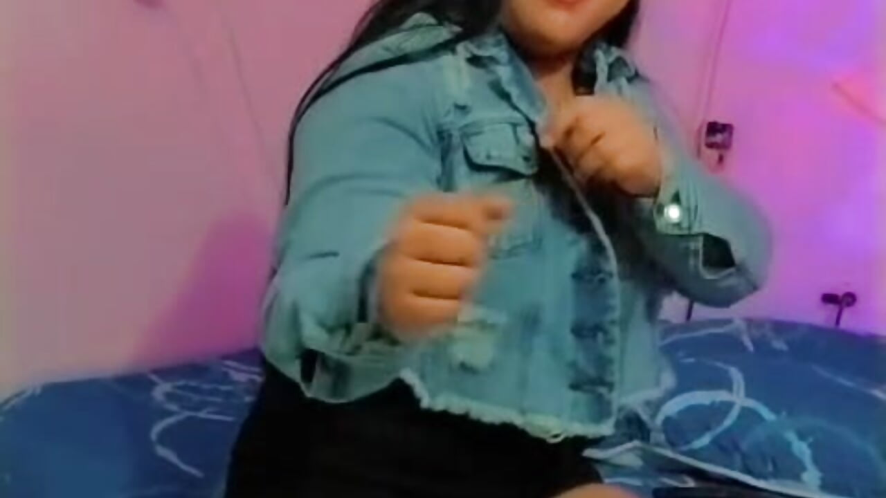 Angelly funny woman - video by Angelly_ricura cam model