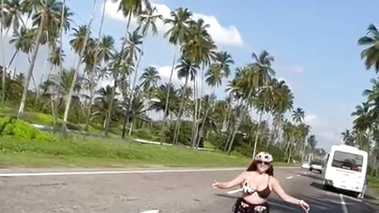 Enjoying the little things, step by step, with joy in every move💋 - video by KateMoorex cam model