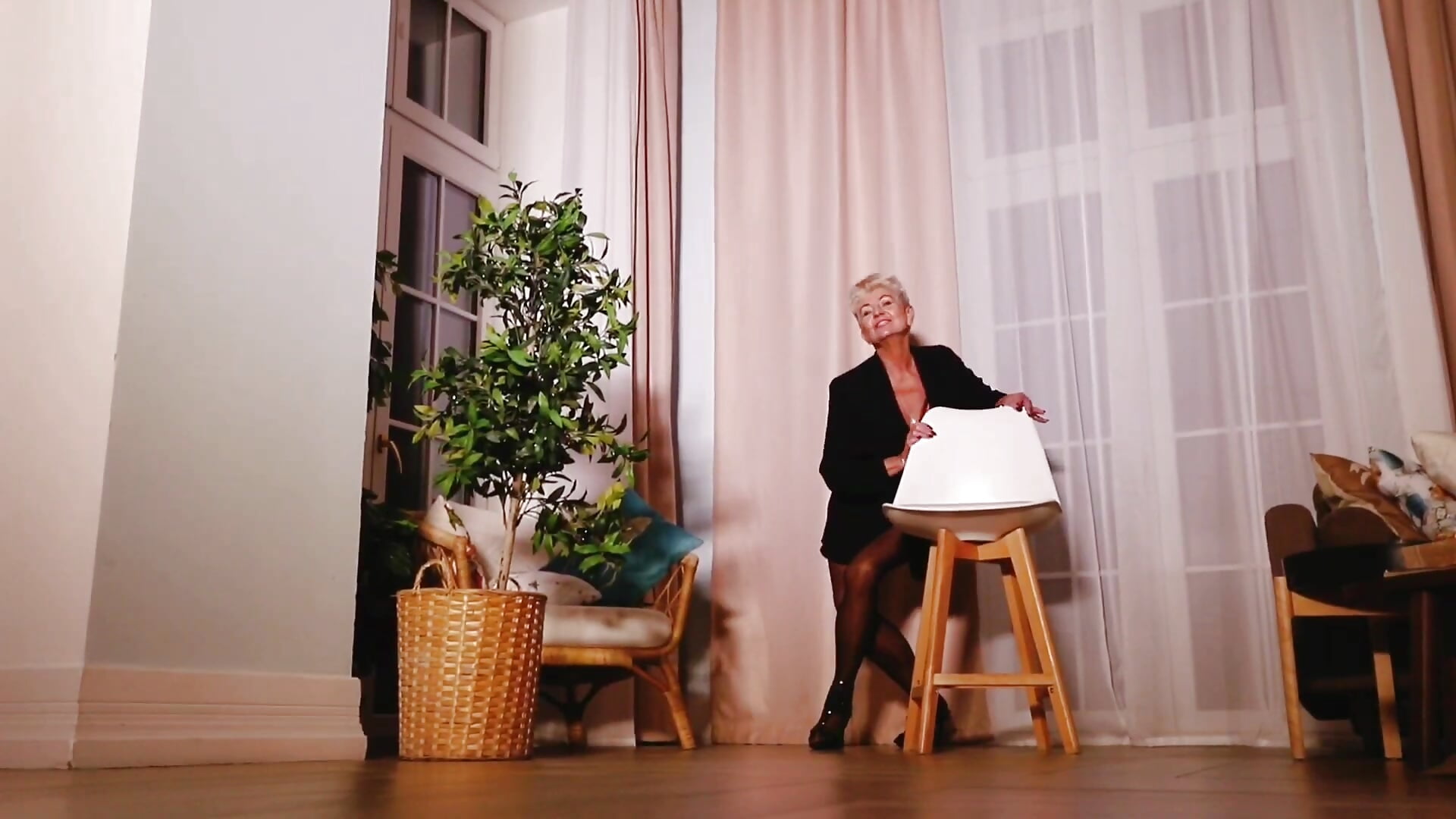 Sensual－カメラキャストのHotandMatureの動画