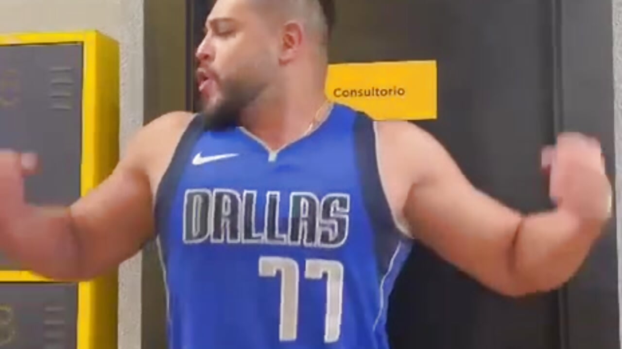 WhatsApp Video 2025-12-11 at 9,36,00 PM - Justin_kingX7 adlı kamera modelinin videosu