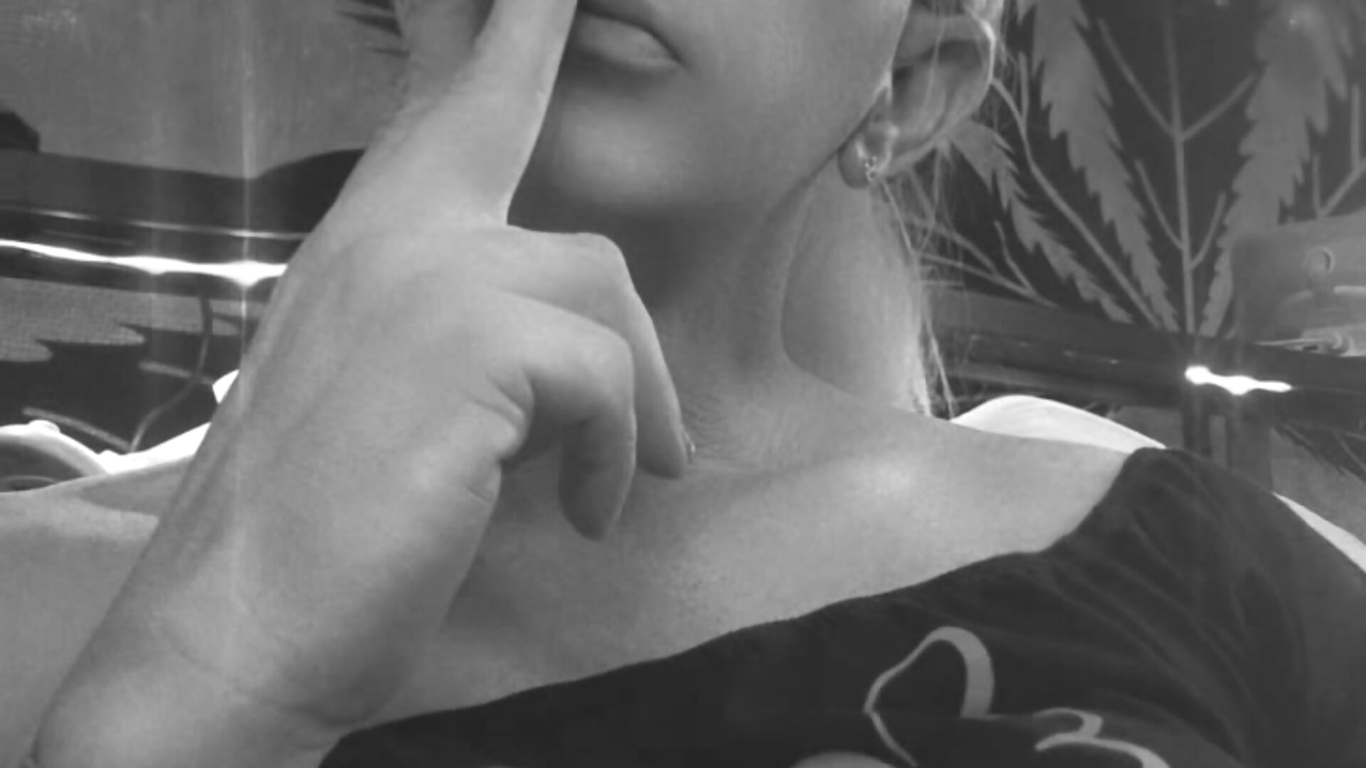 Black and white cigarette - video by mistismoker cam model