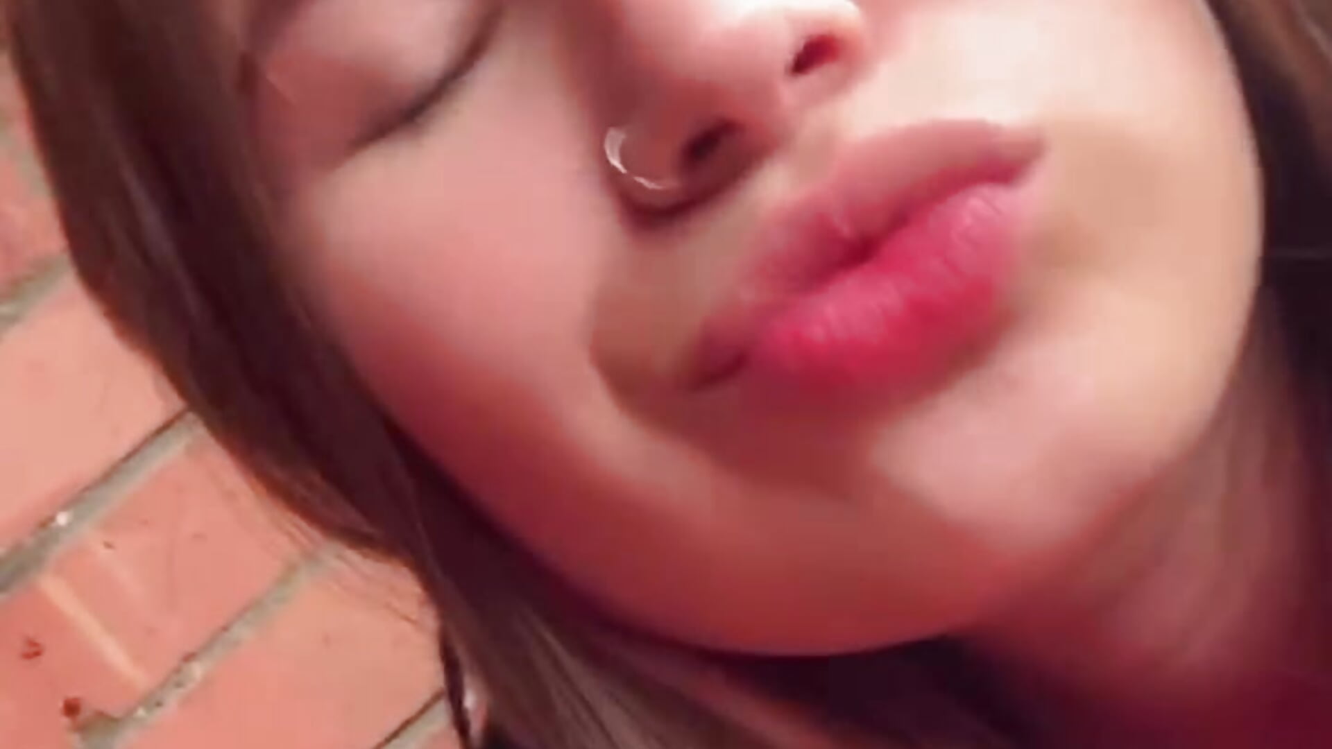 Dare to discover my naughty side? 😈 - Vídeo de Olivia11_, modelo de vídeos