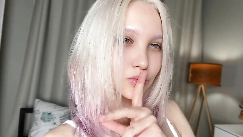 teaser: I'm going crazy with you - video oleh ErinBissonnette kamera model