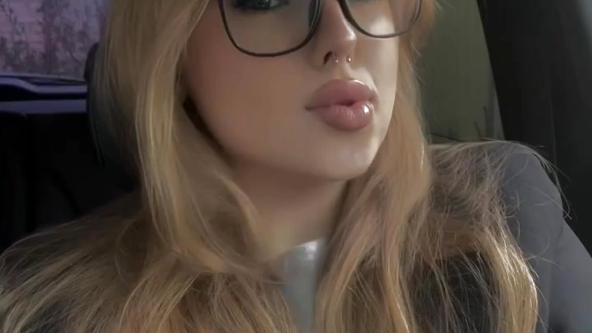 IMG_3521.MOV - video by JudithWilson cam model