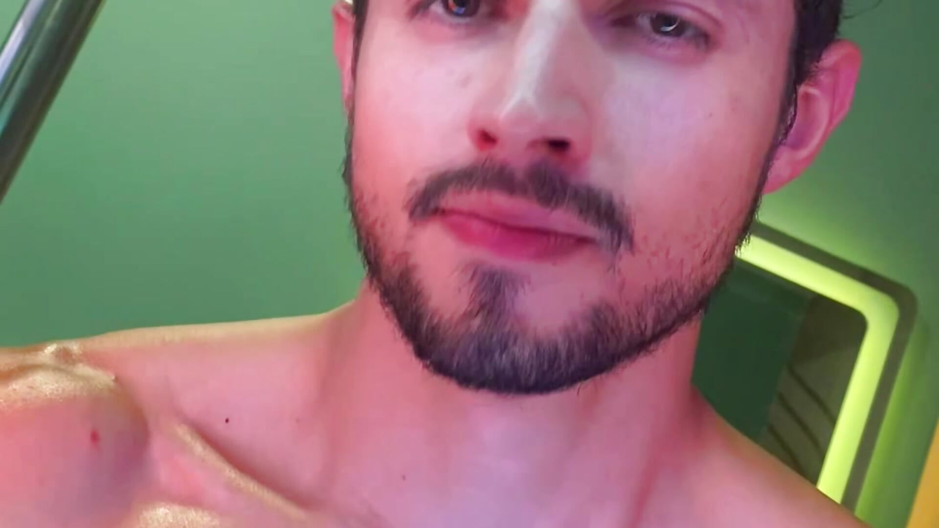 IMG_0077 - video by Axel-Cr0ss cam model