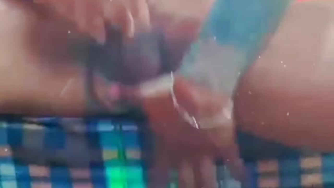 Que rico se me ve mi 🍑🍆💦🔥 – video modela na kameri AARON_HO