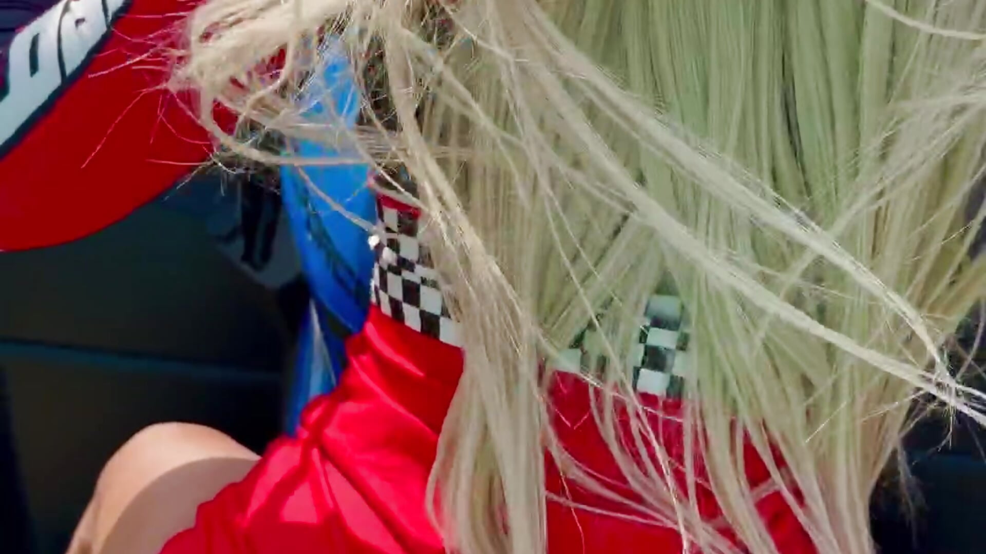 Hop on, I’ll drive 😌 - video van OhAnita cam-model