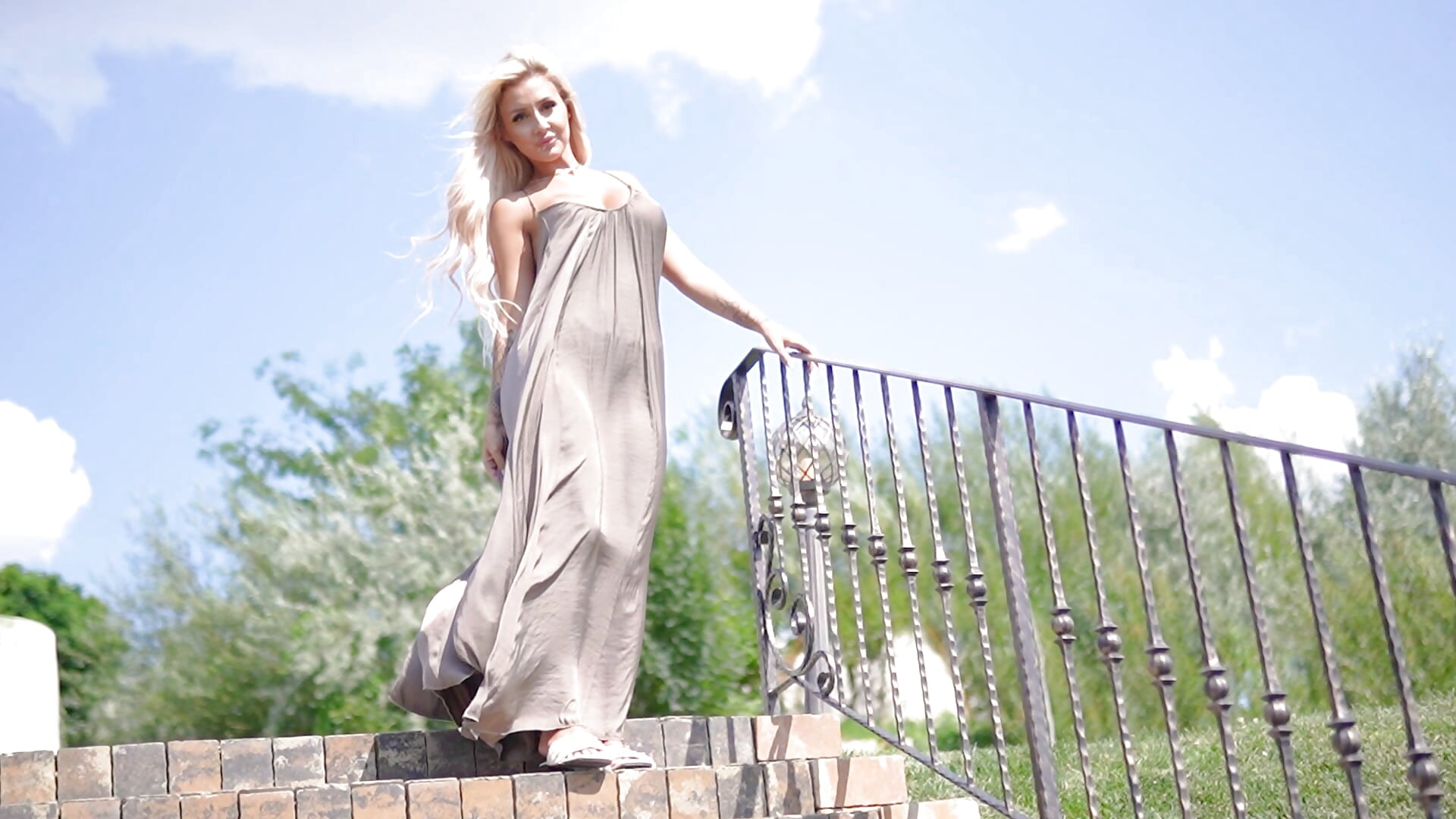 Grace in motion - video van OhAnita cam-model