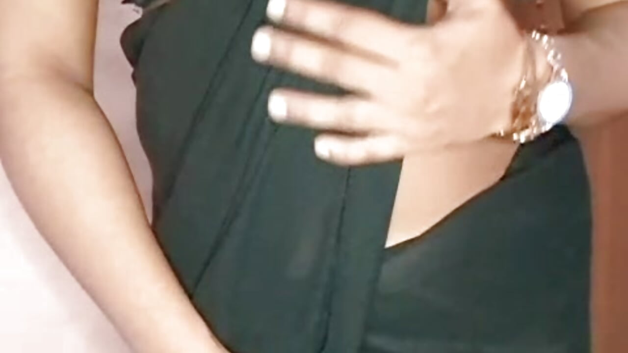 1076 - vidéo du modèle de showcams ariya-03