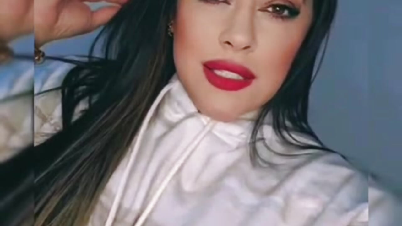 Look at me and touch me. 🔥 - Nicoleefaith_主播的视频