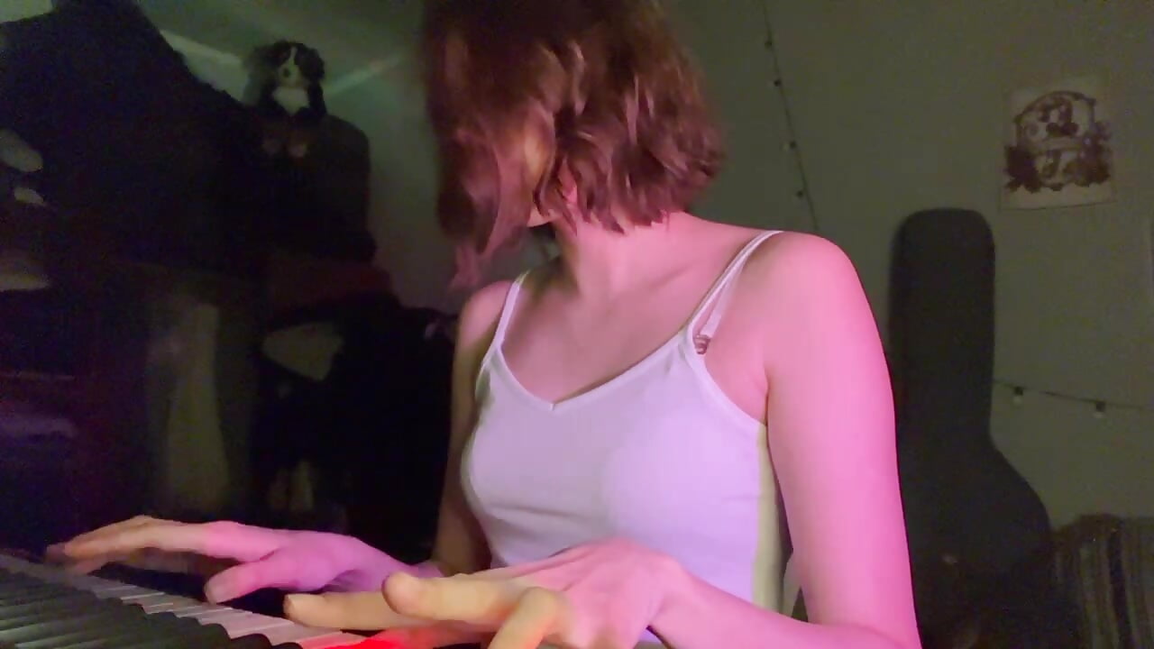 My music ^_^ - video by CutieAnny cam model