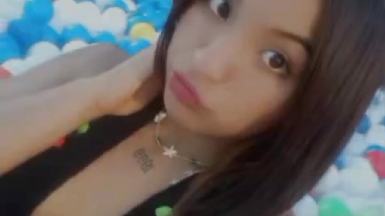 I am the happiest－カメラキャストのManelyk_evanss_の動画