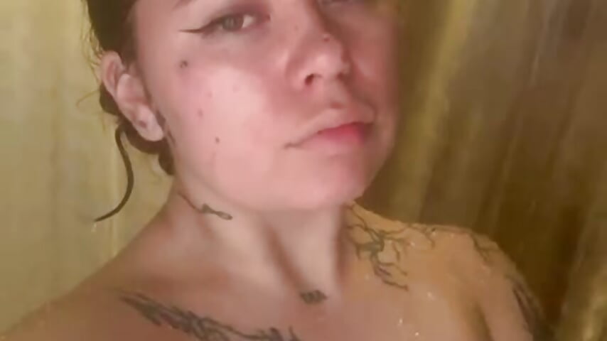 Moans | Shower time 💦