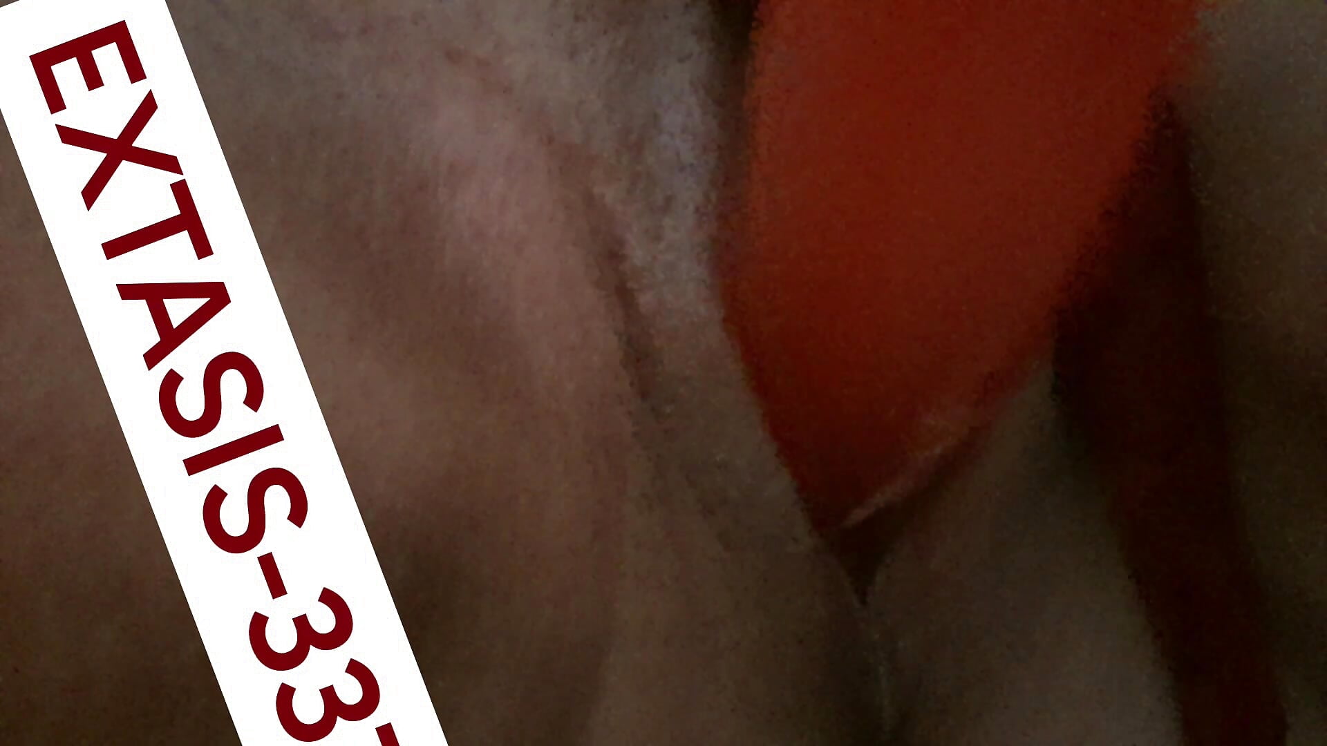 I'm inserting my giant toy into my anus while my neighbor watches me through the window. – видео вебкам-модели Extasis-337