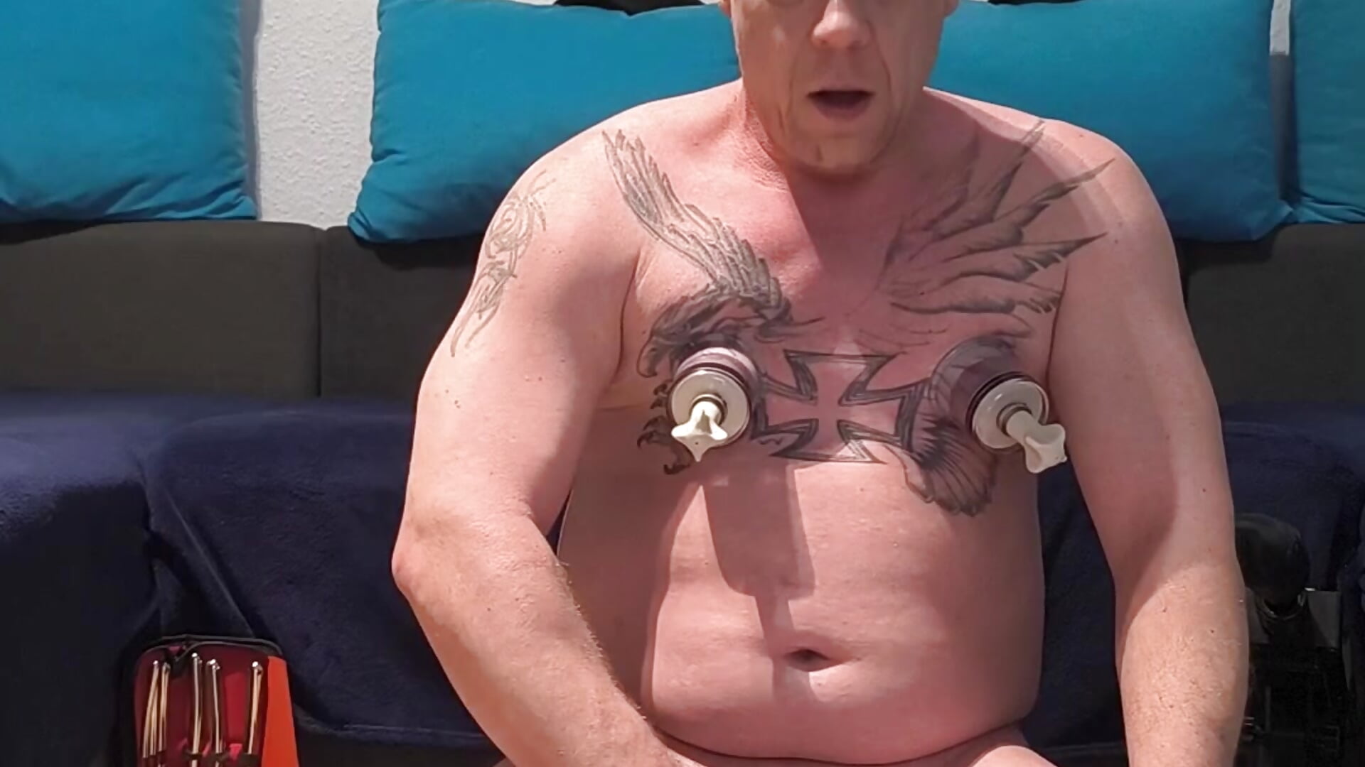 Stromfolter am Sack, Schwanzkopfmassage & Cumshot - video av Sklave-Sille cam-modell