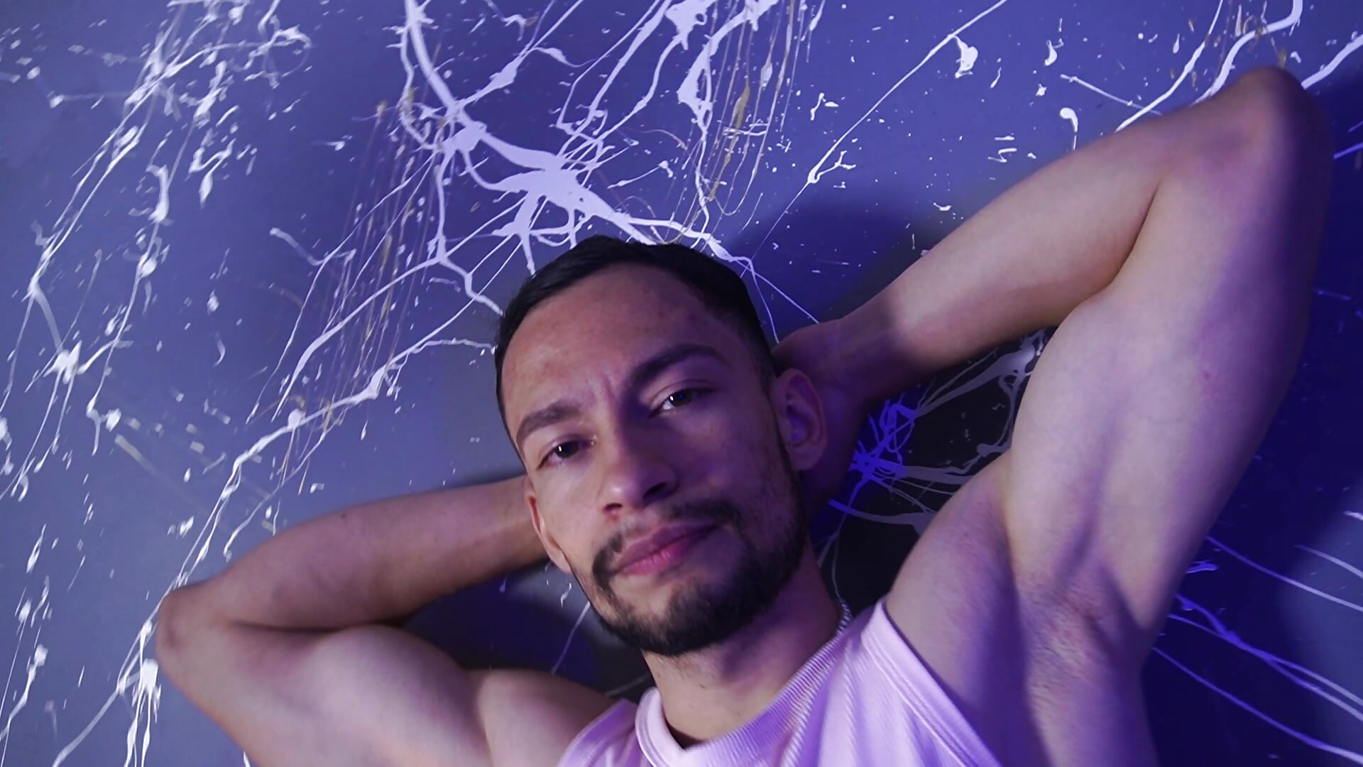 My presentation! - فيديو من TyagoRoberts موديل الكام