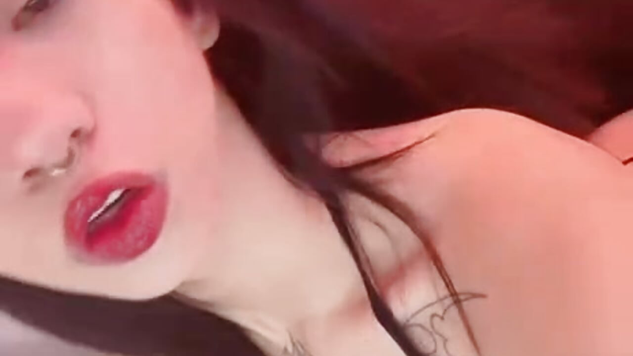 heyy 🥵– hisui_castles kameramodell videója