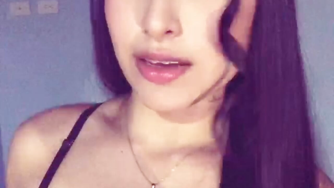 vibing 🎶 - video oleh model kamera miikaa1