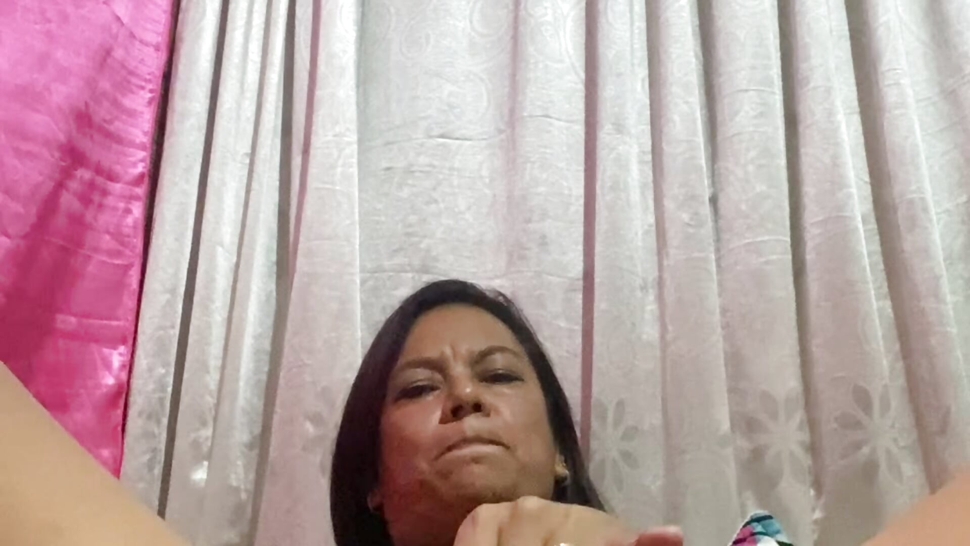 Jugando con mi cliptoris - Vídeo de YadiraOrozco, modelo de vídeos