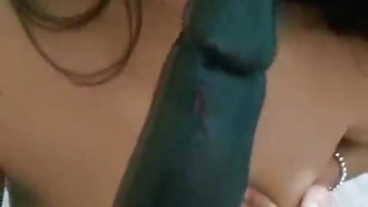 Wanda chupa dildo y penetracion doble