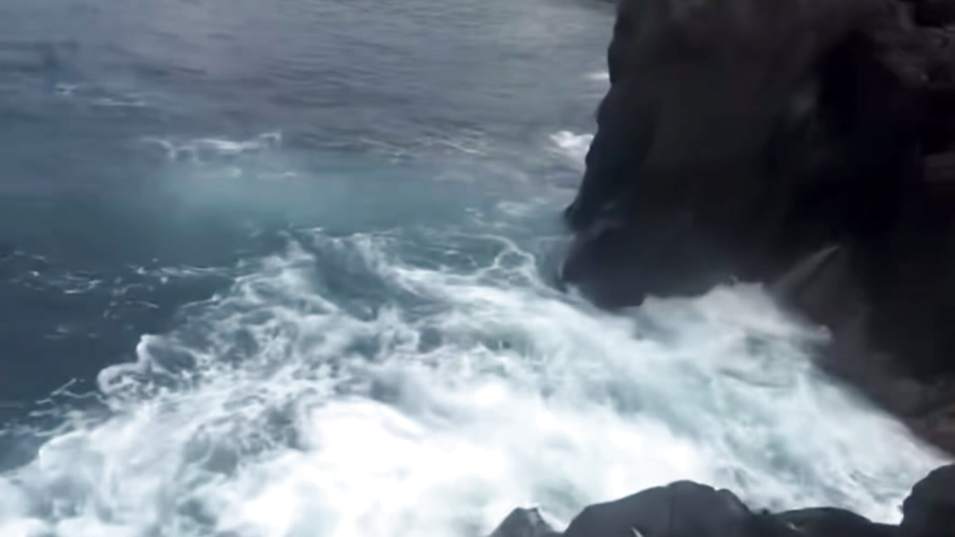 Two oceans looking at each other 💦 - video by Codiexox cam model