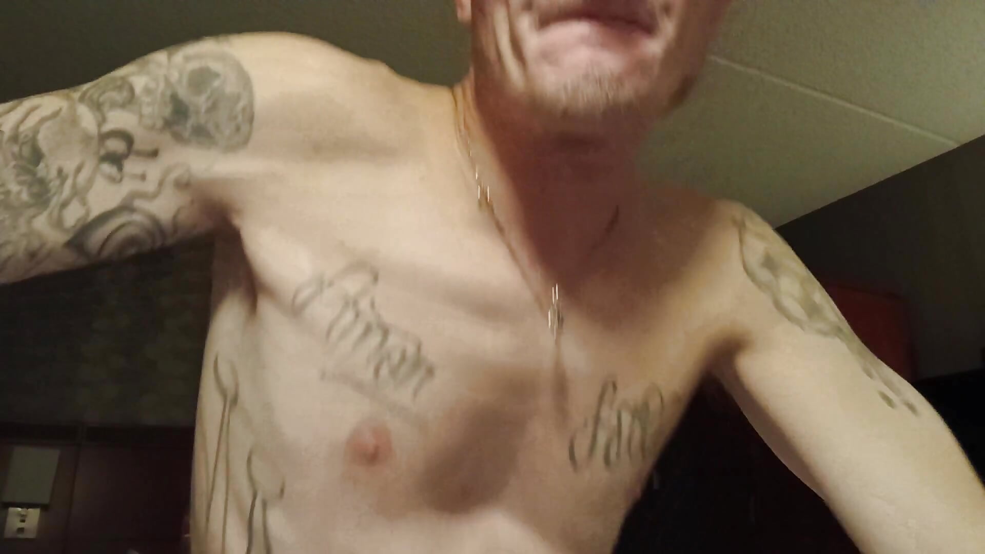 1408 - video by WWGD69 cam model