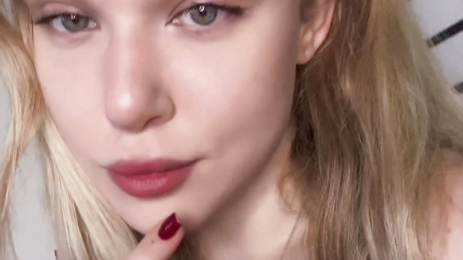 just moment－カメラキャストのelliss_の動画