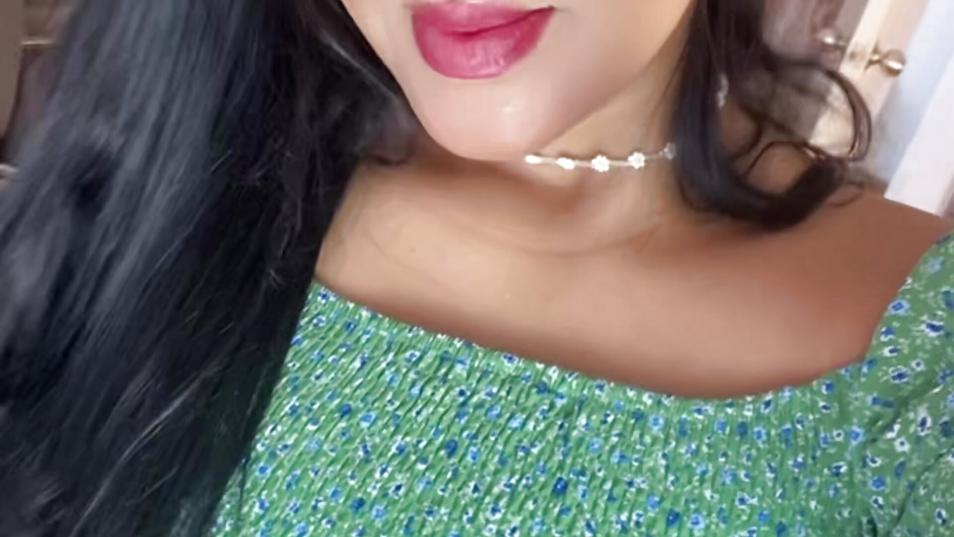 video_0_6dee30a7679a436e8a7551371794e627 – video modela na kameri Megan_ale