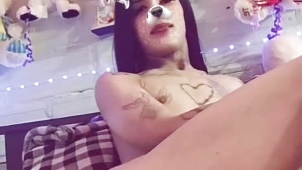 Hot Latina in action 🔥😈🔥 - Video von samm1-976 Cam-Model