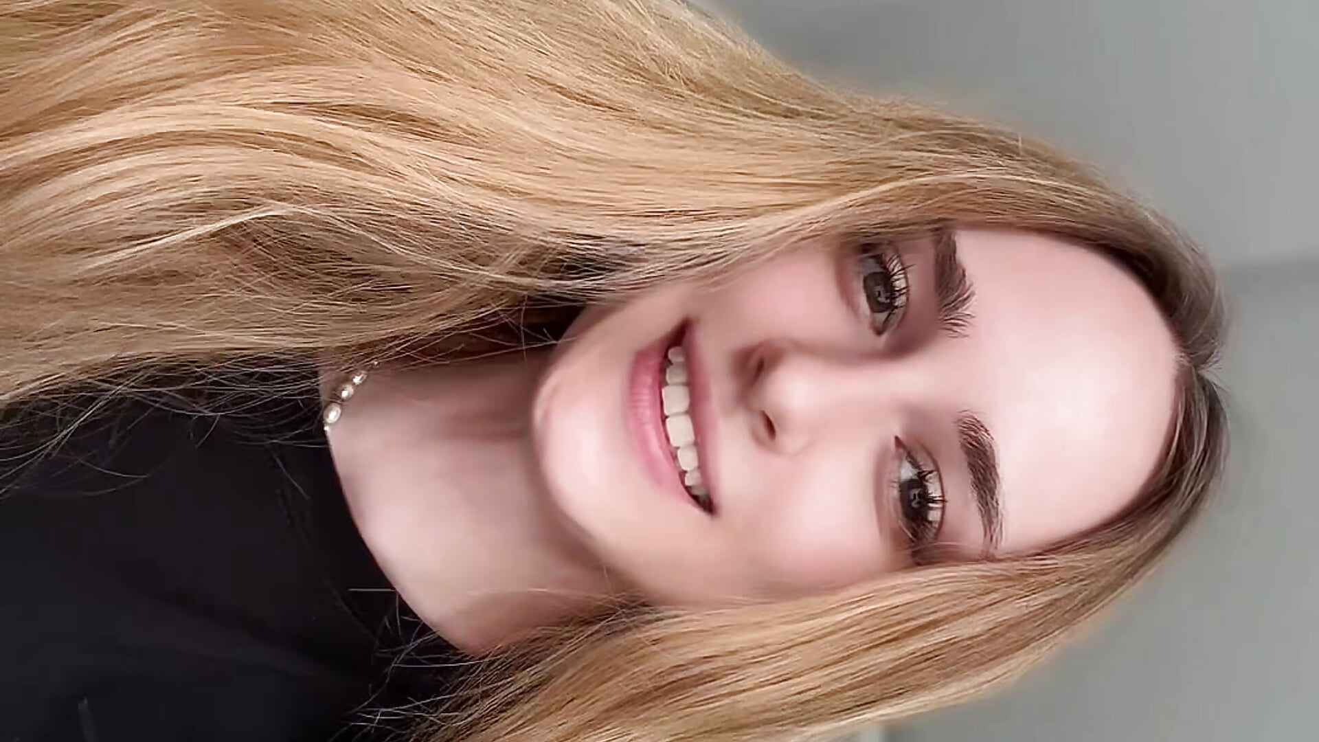 Look at my eyes🤭 - video by Dana__Whitttte cam model