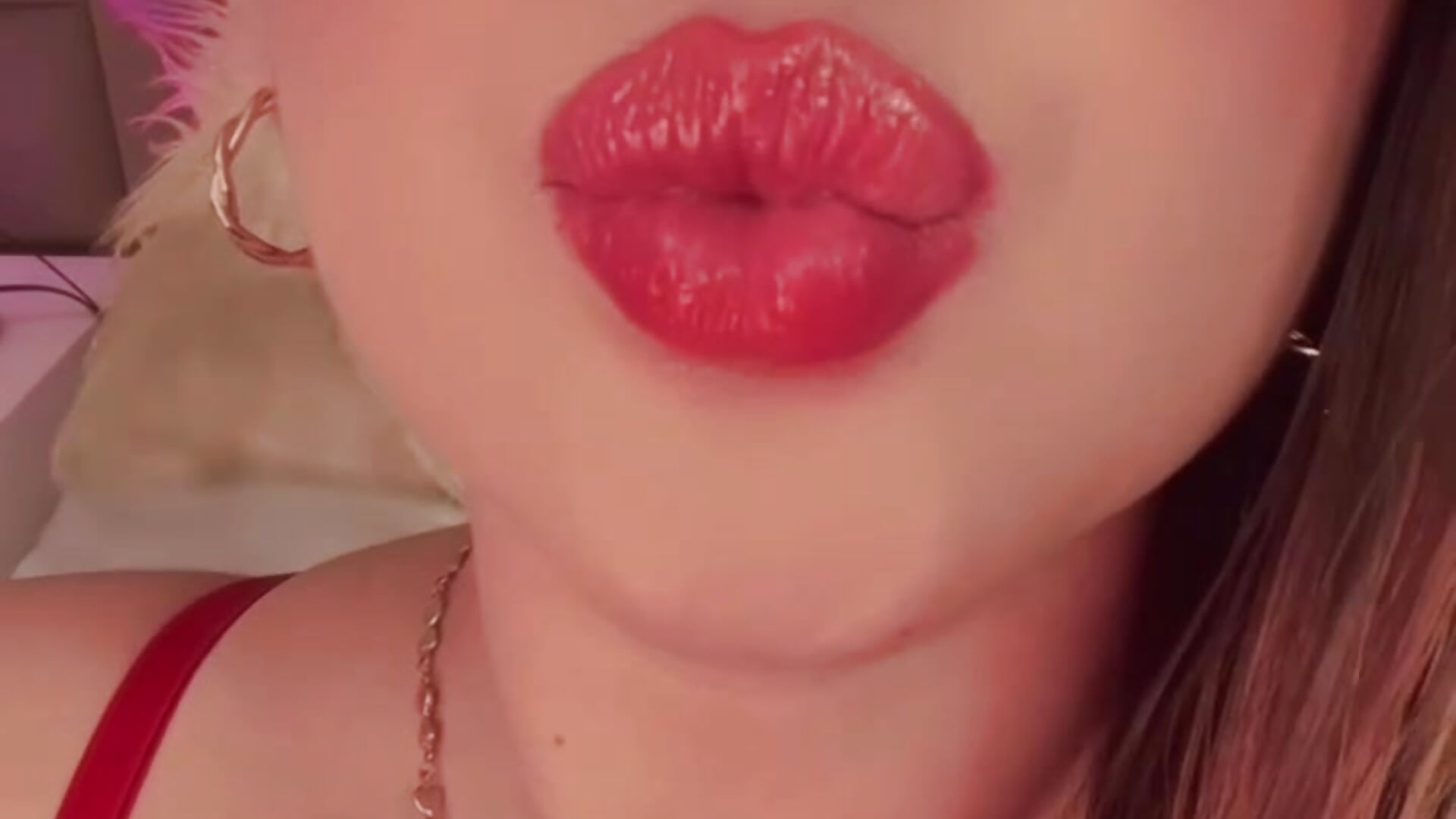 Kisses. 💋❤️‍🔥 - Catalina-Malave adlı kamera modelinin videosu