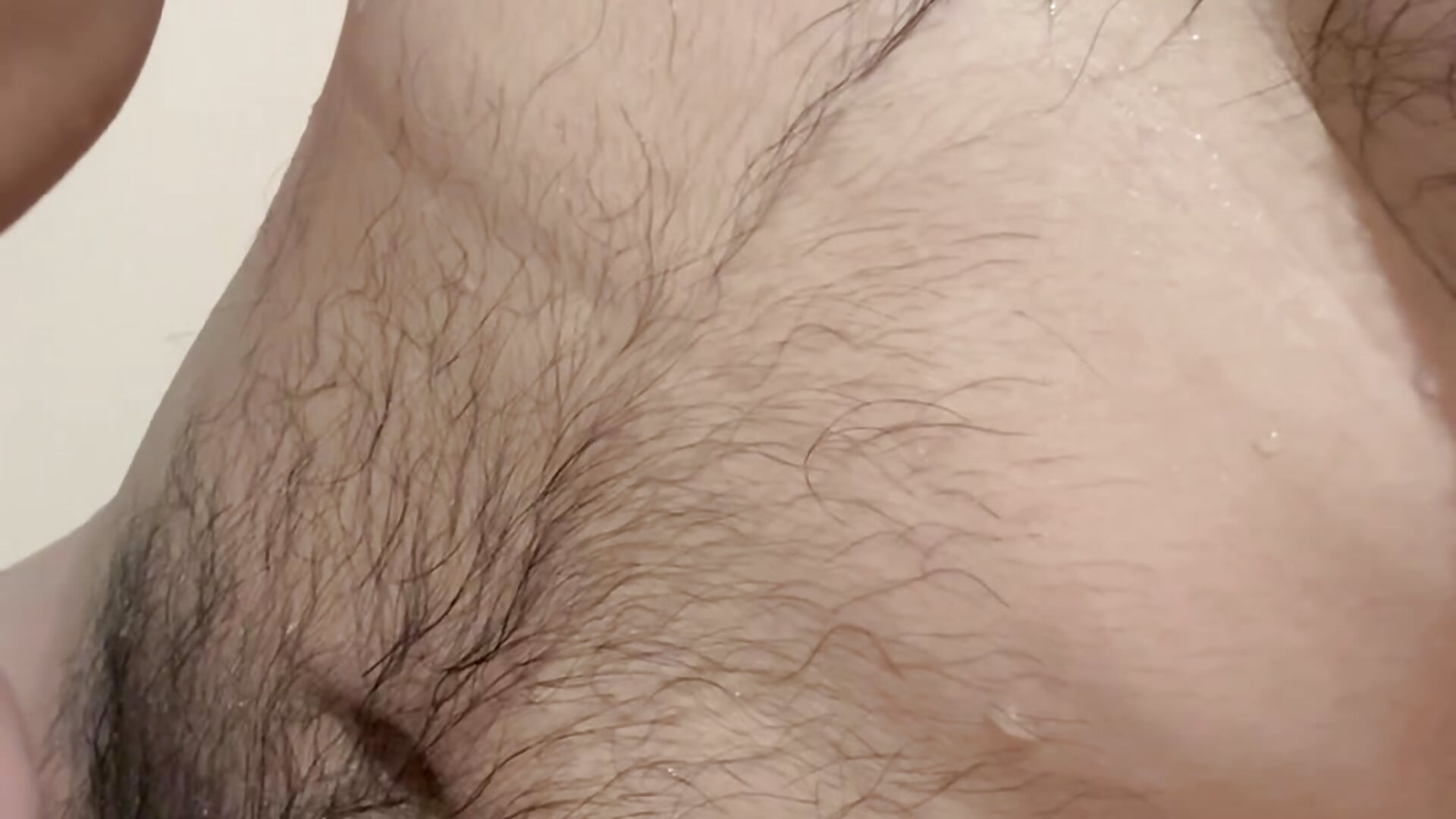 風呂場で勃起ちんちんさわさわ - video by sukebegorilla cam model