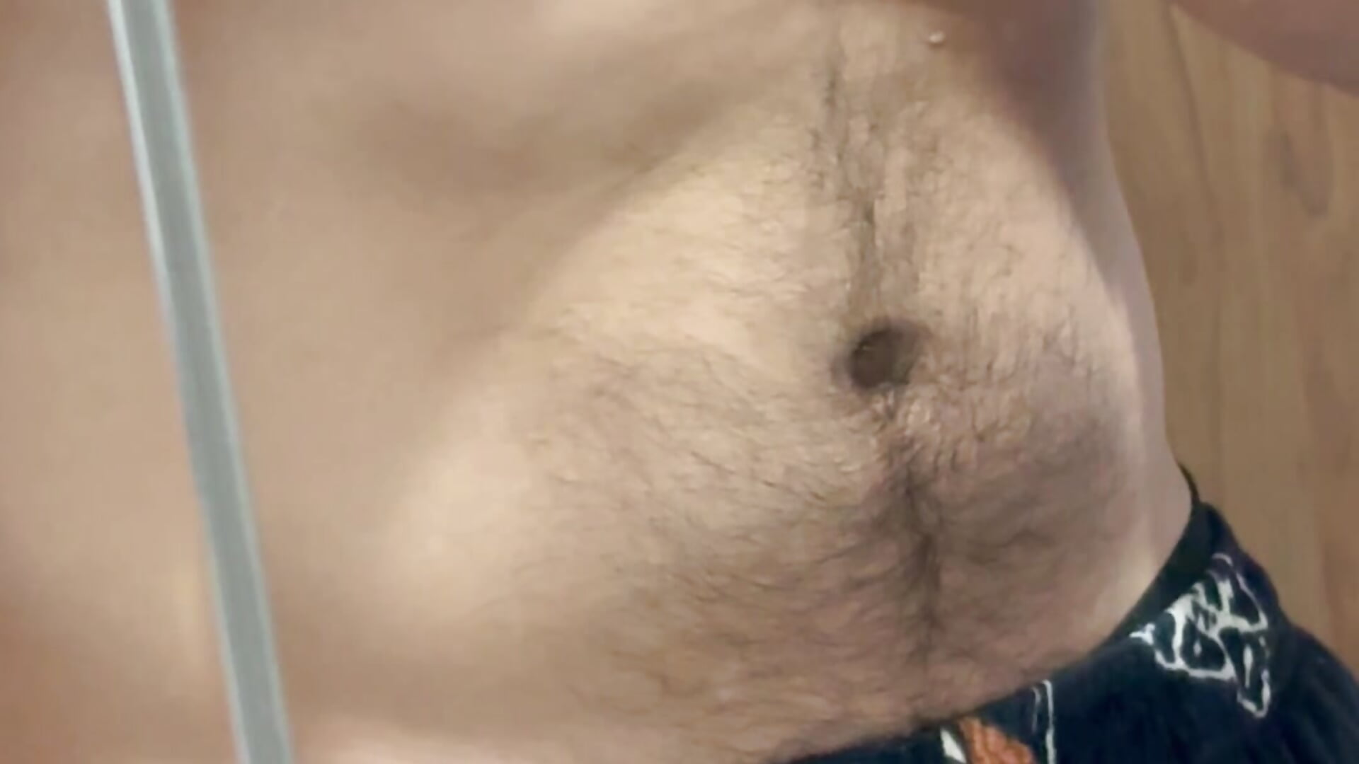 胸ピクピクピクニック🤣左雄っぱい(𝄑.𝄑) - video by sukebegorilla cam model