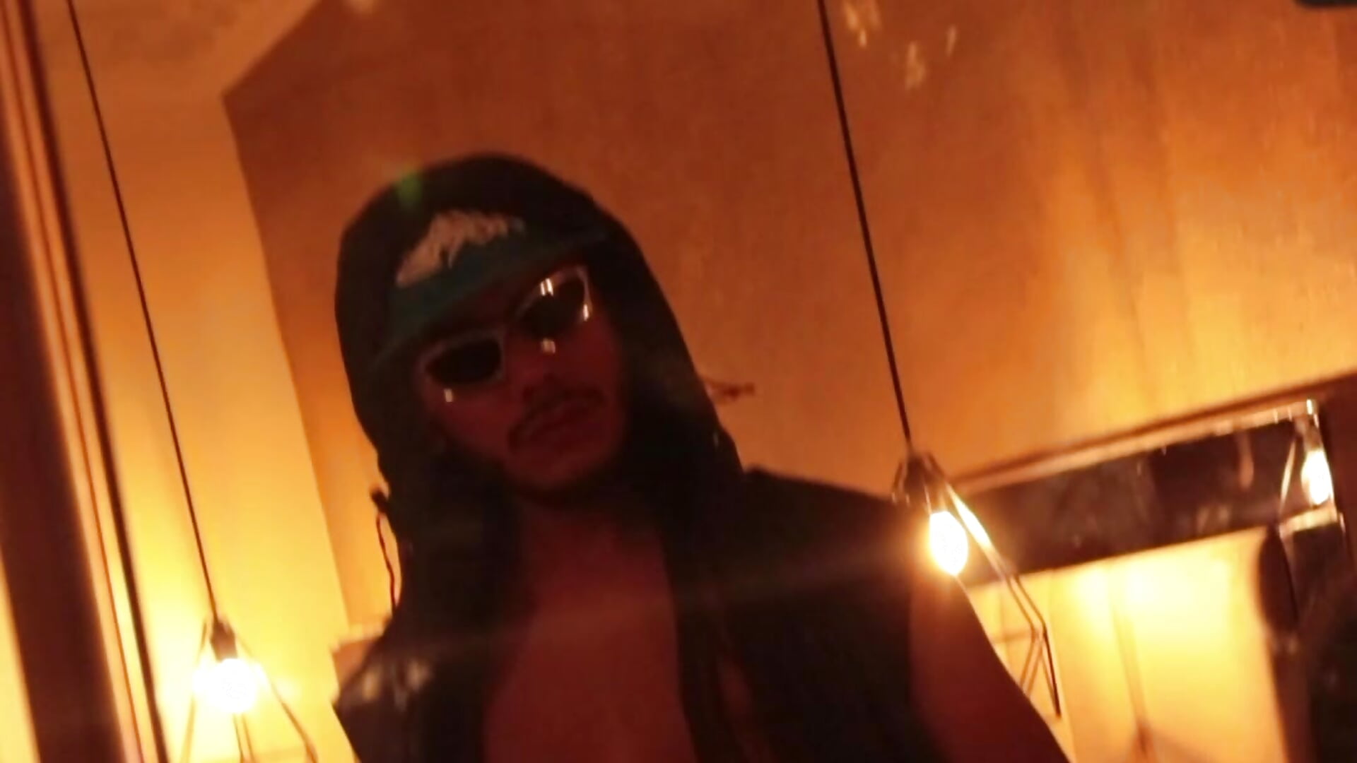 Sexy extrovert man - vidéo du modèle de showcams Boss_Domiinator