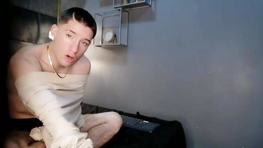 “Wet Handjob POV” - vidéo du modèle de showcams HunterHeat_