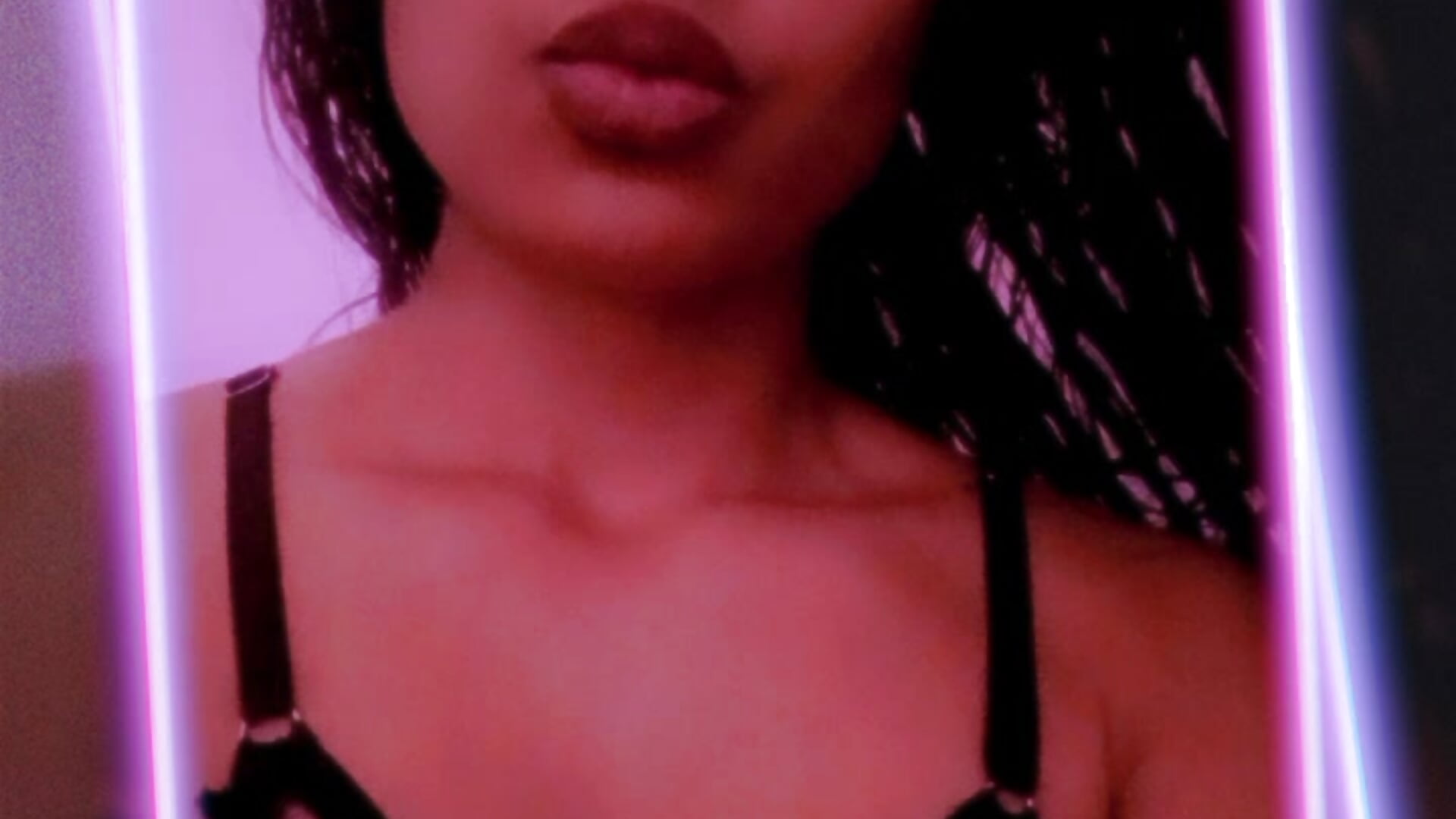 Snapchat-1709612108 - video by DanielaEmber7 cam model